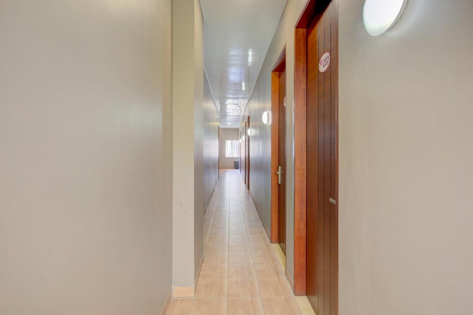 Hotel O Gambir Near Juanda Station Formerly Bunga Dahlia Jakarta Ngoại thất bức ảnh