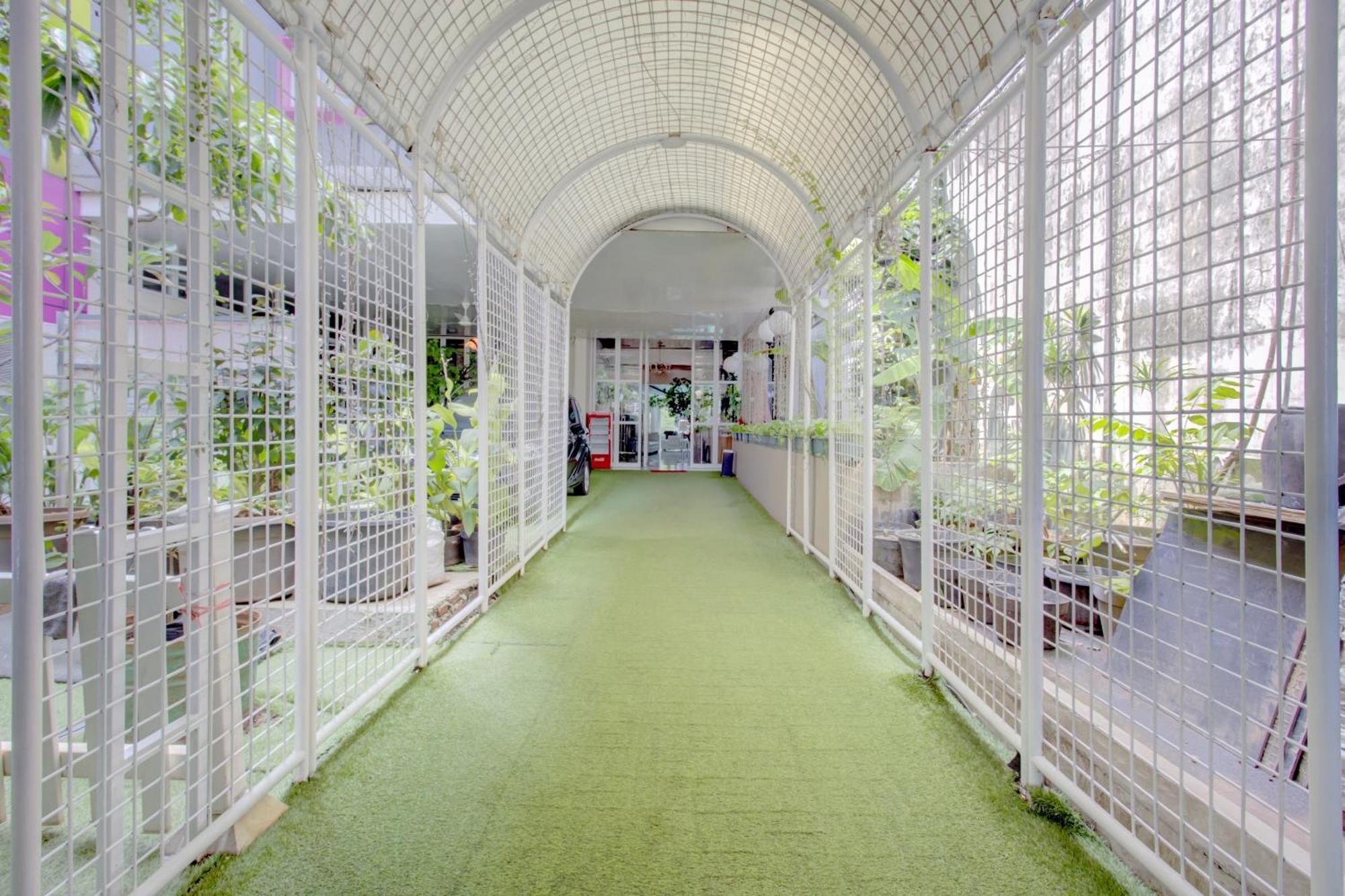 Hotel O Gambir Near Juanda Station Formerly Bunga Dahlia Jakarta Ngoại thất bức ảnh